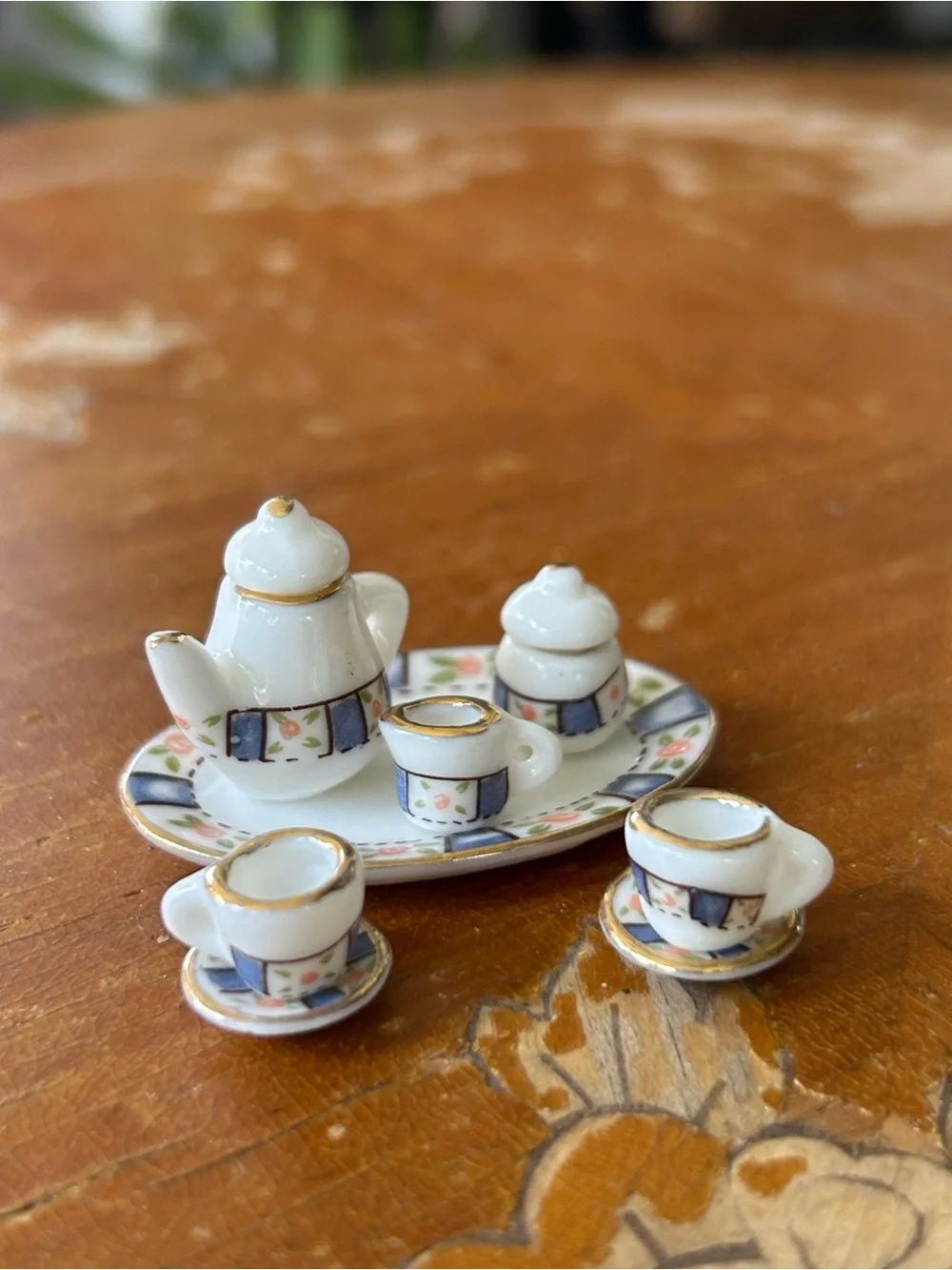 Dollhouse Miniature Porcelain Tea Set